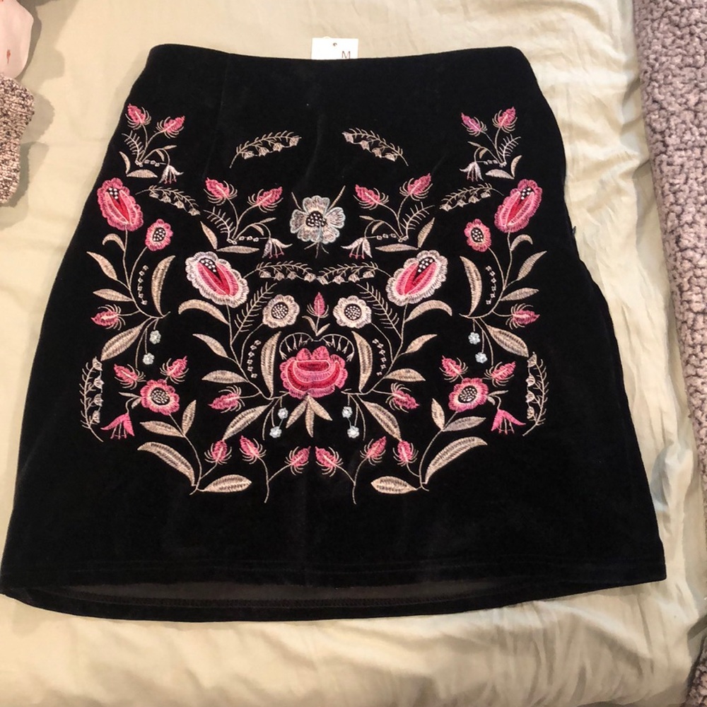 Velvet skirt